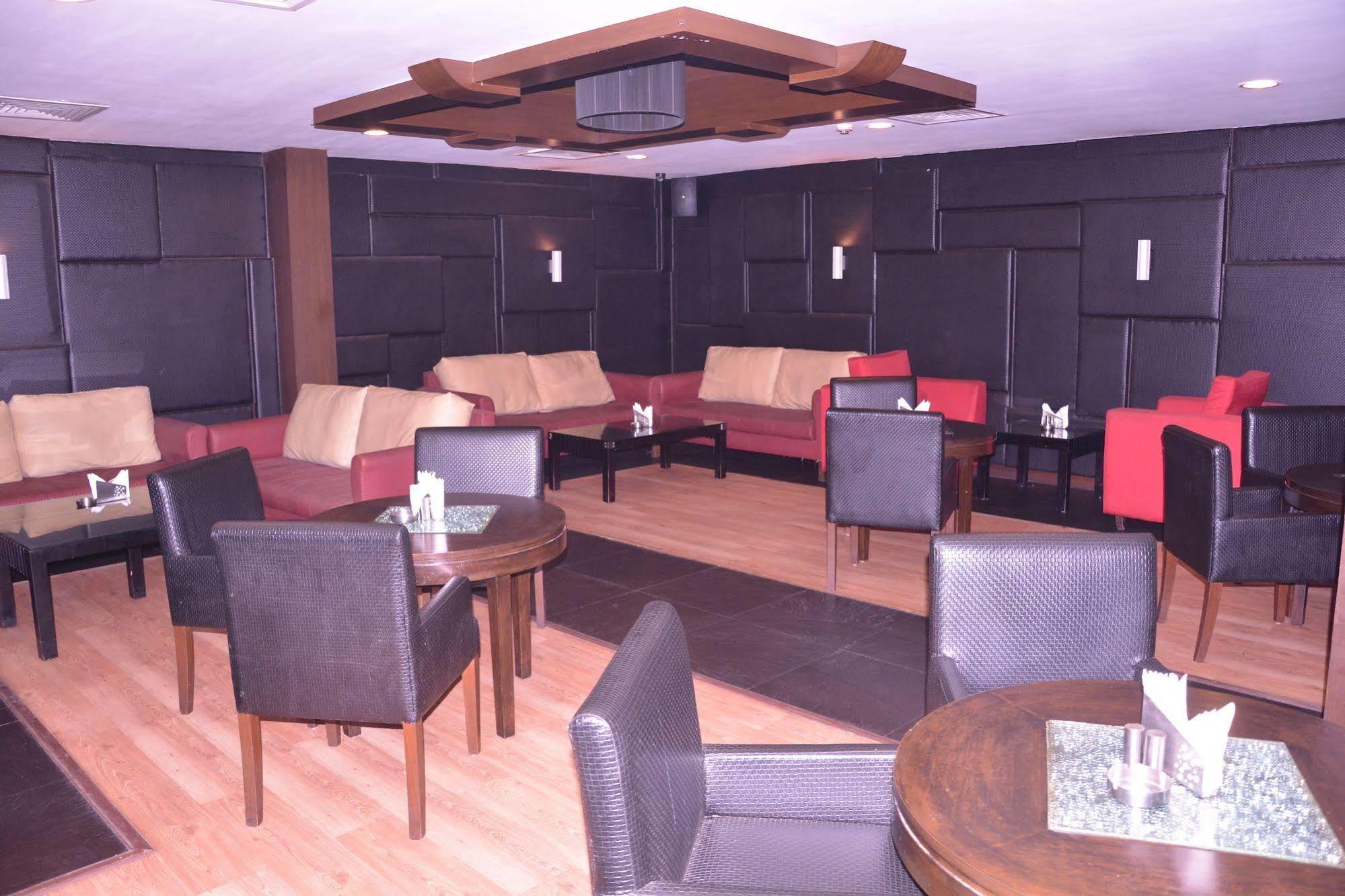 Hotel Saurabh Candy By Peppermint Haldwāni Exterior foto